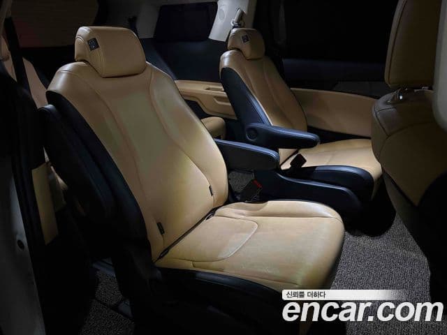 Kia Carnival 2020 — Фото 9/13