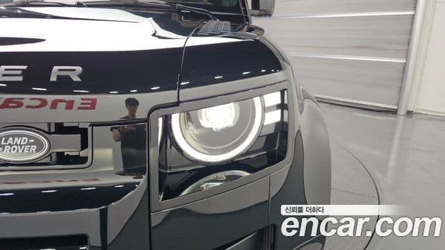 Land Rover Defender 2026 — ფოტო 17/20