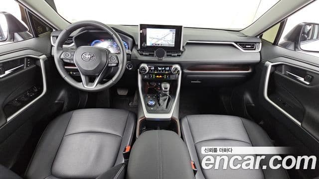 Toyota RAV4 2024 — Şəkil 6/20