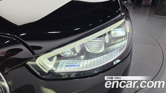 Mercedes-Benz S-Class 2021 — Photo 15/32