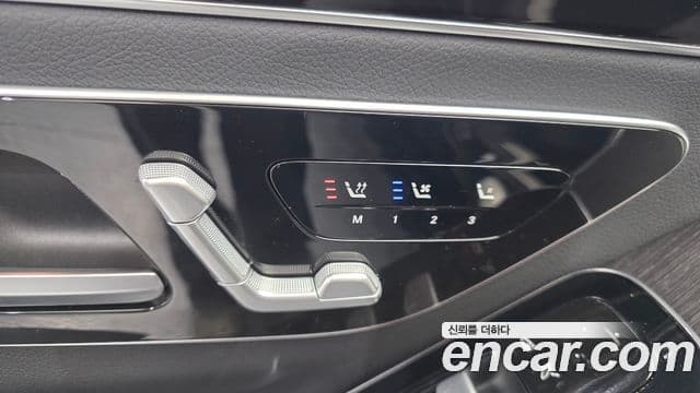 Mercedes-Benz S-Class 2021 — Photo 6/32