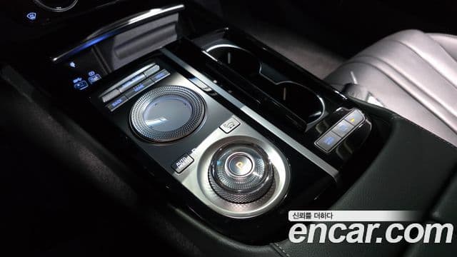 Genesis Electrified G80 2021 — Şəkil 9/20