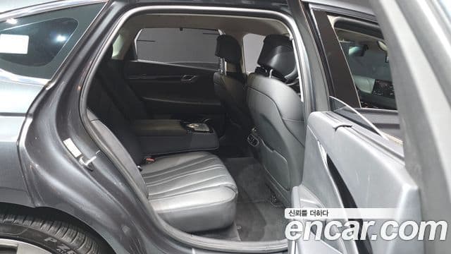 Genesis Electrified G80 2021 — Şəkil 12/20