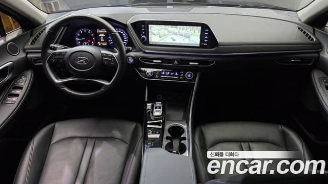 Hyundai Sonata 2022 — Фото 7/20