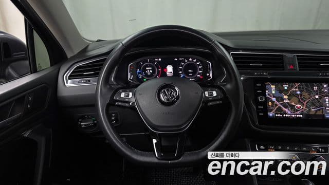 Volkswagen Tiguan Allspace 2020 — Фото 15/20