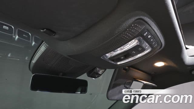 Mercedes-Benz GLE-Class 2022 — Photo 34/39