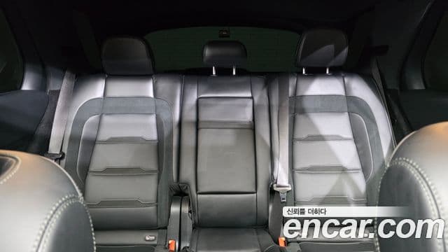 Mercedes-Benz GLE-Class 2022 — Photo 36/39