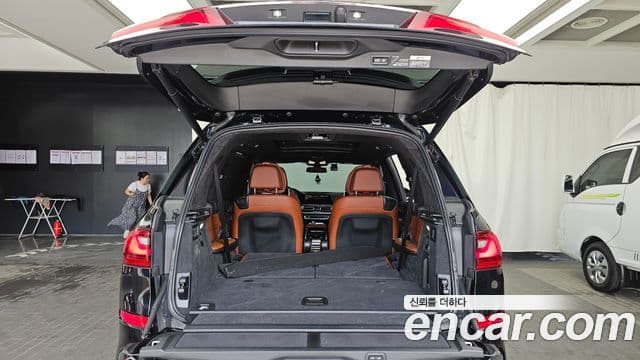 BMW X7 2021 — фото 20 из 20