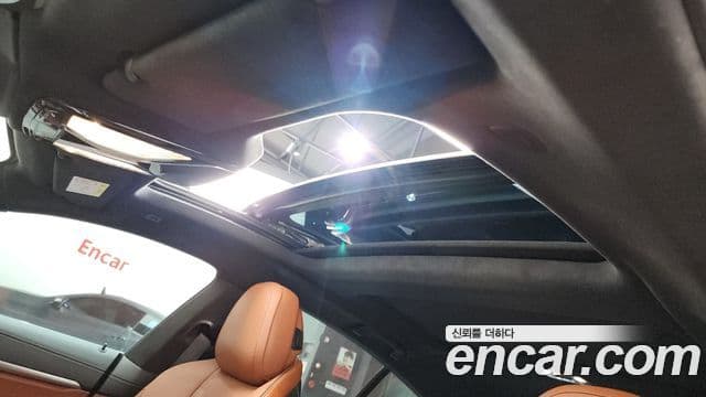 BMW 8 Series 2024 — Photo 20/35