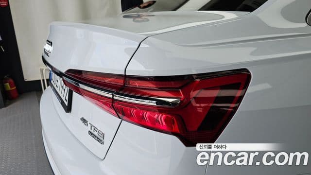 Audi A6 2022 — Photo 36/37
