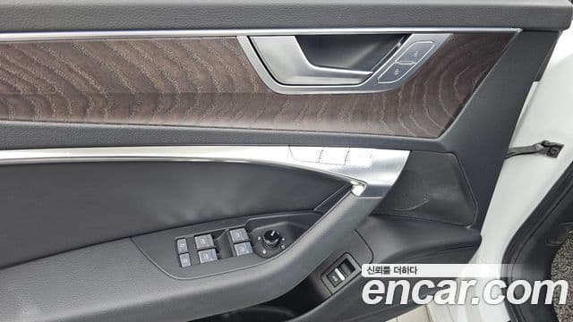 Audi A6 2022 — Photo 3/37