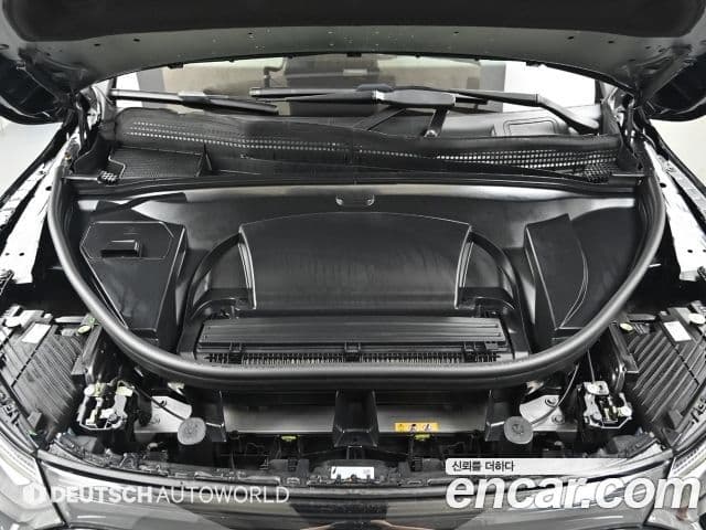 Mercedes-Benz EQE SUV 2023 — ფოტო 8/20
