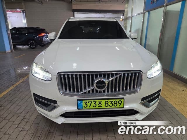 Volvo XC90 2025 — ფოტო 2/12