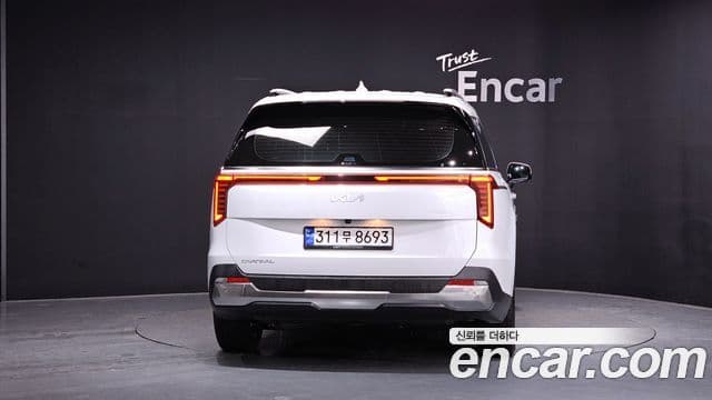 Kia Carnival 2024 — ფოტო 4/20