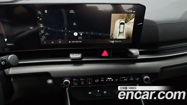 Kia Carnival 2024 — ფოტო 13/20