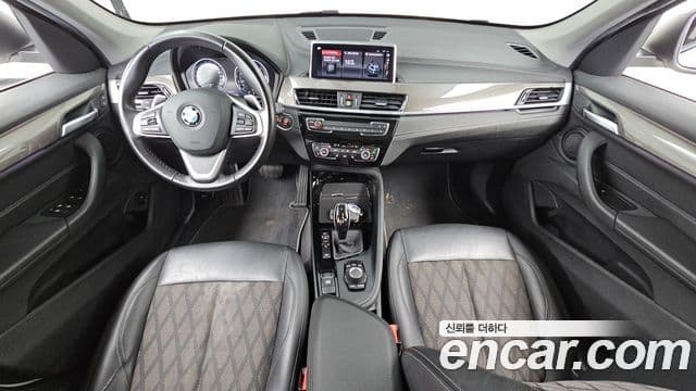 BMW X1 2021 — Şəkil 7/20