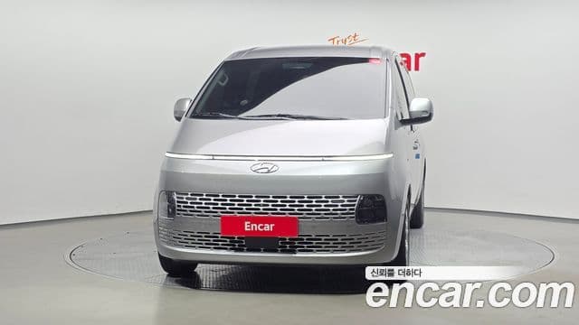 Hyundai Staria 2023 — Şəkil 3/20