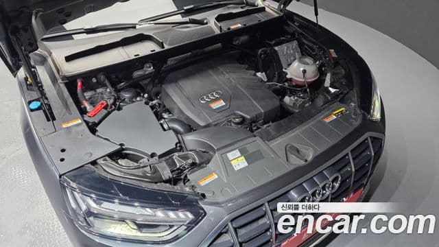 Audi Q5 2022 — ფოტო 6/20