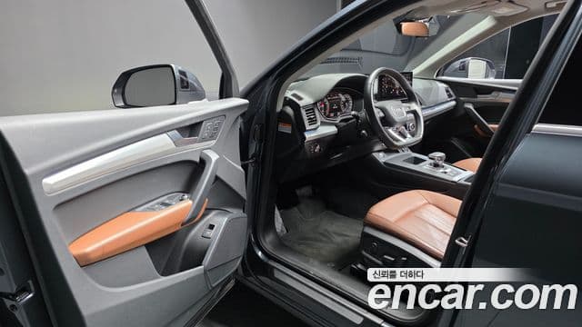 Audi Q5 2022 — ფოტო 10/20