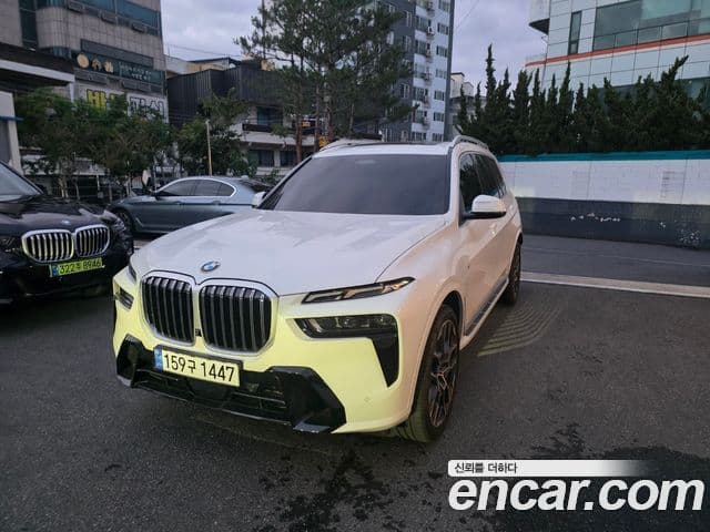 BMW X7 2024 — Photo 11/12