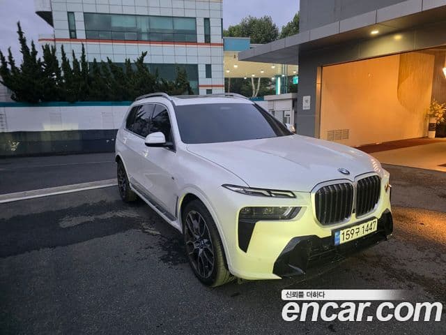 BMW X7 2024 — Photo 4/12
