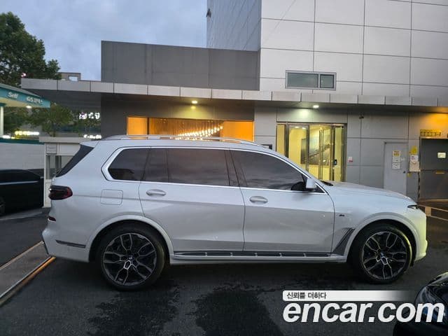 BMW X7 2024 — Photo 5/12