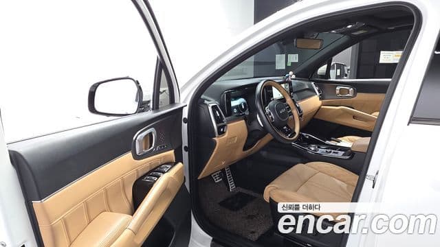 Kia Sorento 2022 — Şəkil 8/20