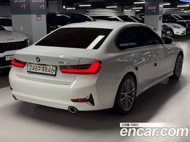 BMW 3 Series 2019 — ფოტო 3/20