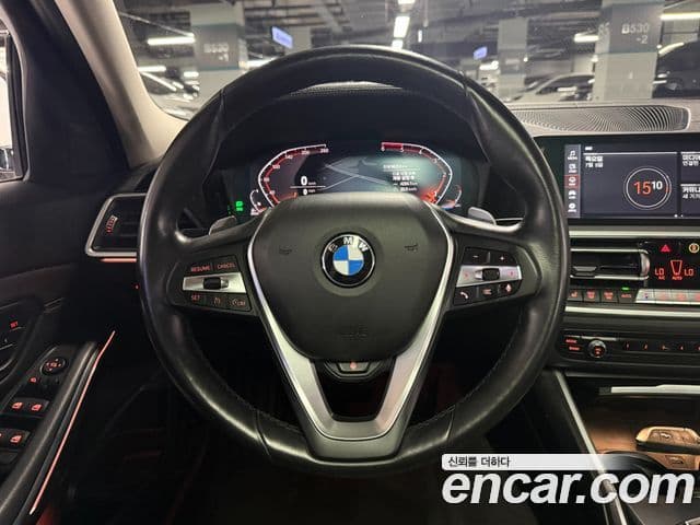 BMW 3 Series 2019 — ფოტო 6/20
