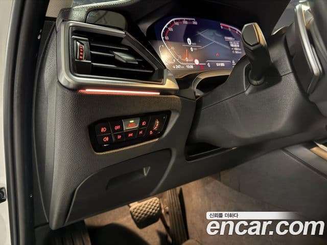 BMW 3 Series 2019 — ფოტო 12/20