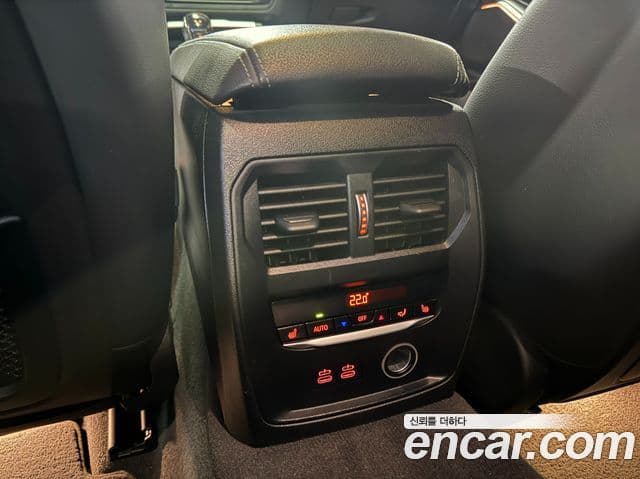 BMW 3 Series 2019 — Şəkil 18/20