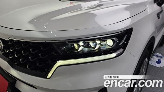 Kia Sorento 2021 — Photo 8/30