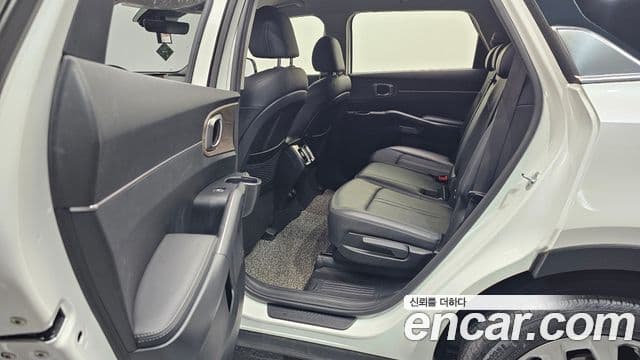 Kia Sorento 2021 — Photo 28/30
