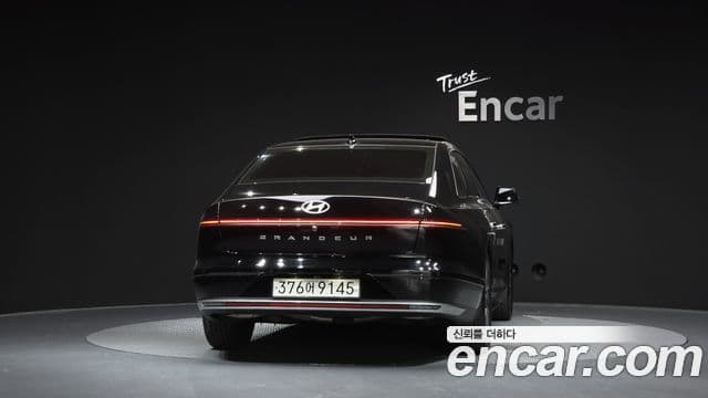 Hyundai Grandeur 2023 — ფოტო 4/20