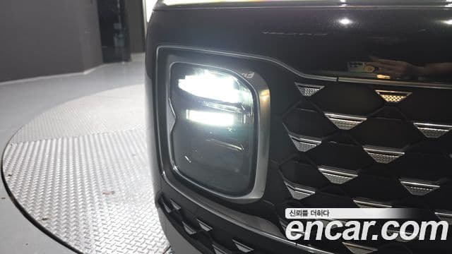 Hyundai Grandeur Hybrid 2023 — Photo 24/35