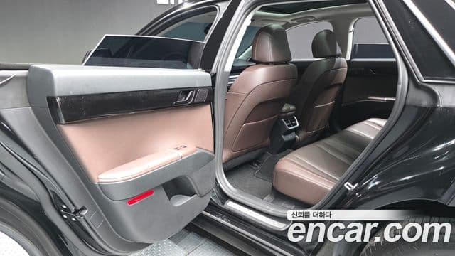 Hyundai Grandeur Hybrid 2023 — Photo 3/35