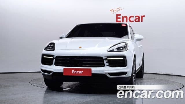 Porsche Cayenne 2022 — ფოტო 2/20