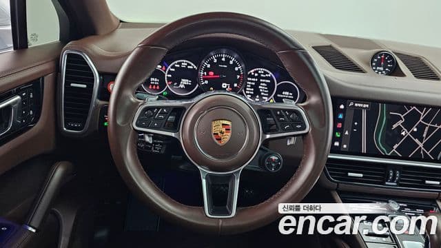 Porsche Cayenne 2022 — ფოტო 12/20