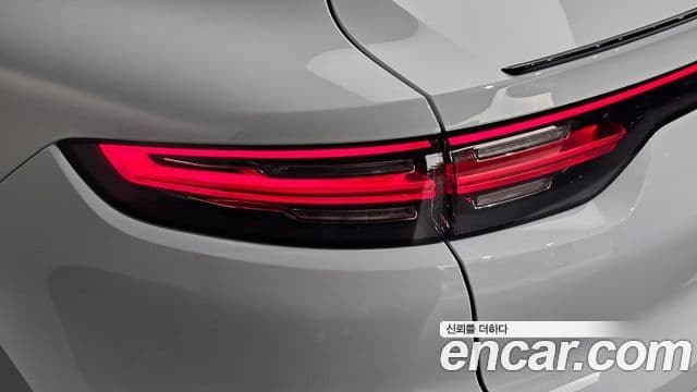 Porsche Cayenne 2022 — Photo 28/38