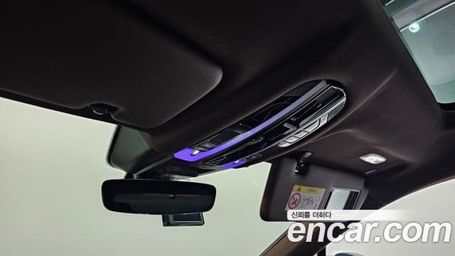 Porsche Cayenne 2022 — Photo 35/38