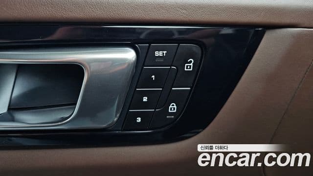 Porsche Cayenne 2022 — Photo 4/38