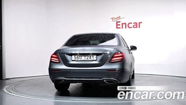 Mercedes-Benz E-Class 2018 — ფოტო 4/20