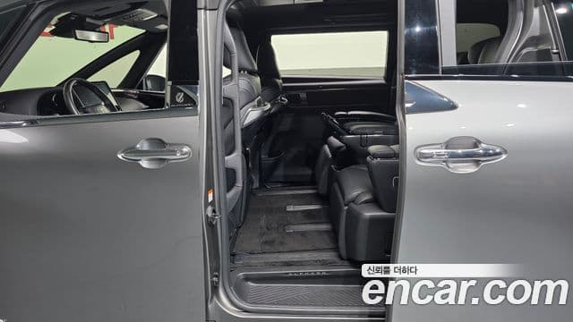 Toyota Alphard 2025 — Фото 11/20