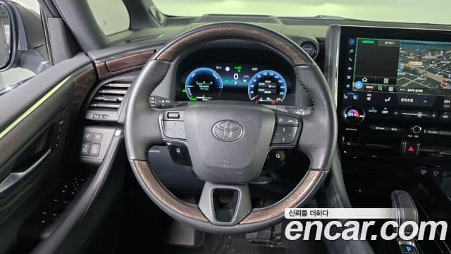 Toyota Alphard 2025 — Фото 12/20