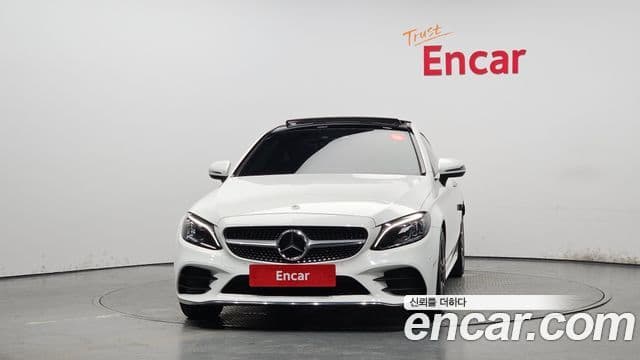 Mercedes-Benz C-Class 2021 — Photo 12/20