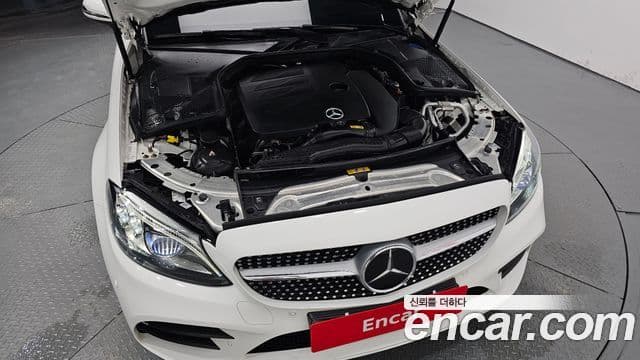 Mercedes-Benz C-Class 2021 — Photo 14/20