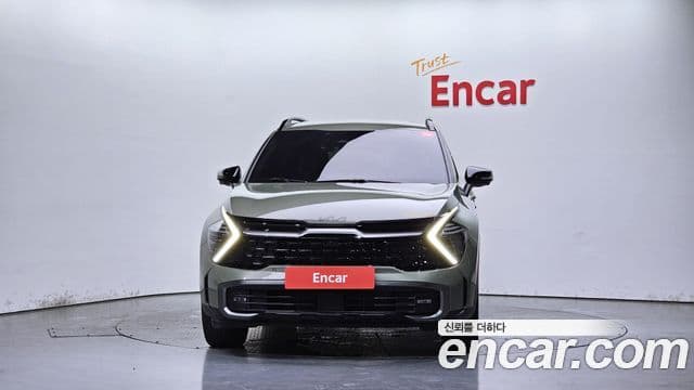 Kia Sportage 2023 — ფოტო 3/20
