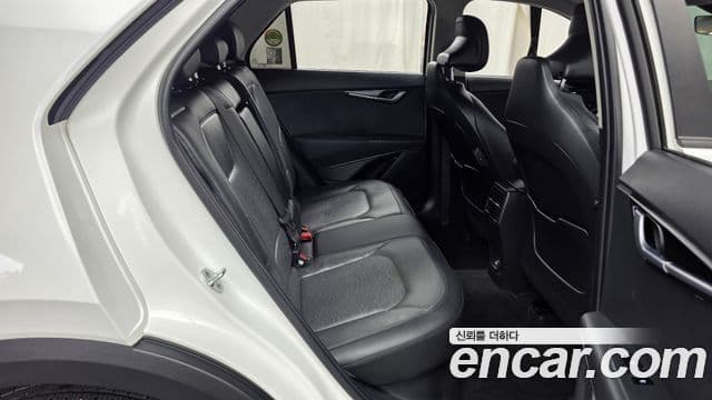 Kia Niro 2022 — Фото 12/20