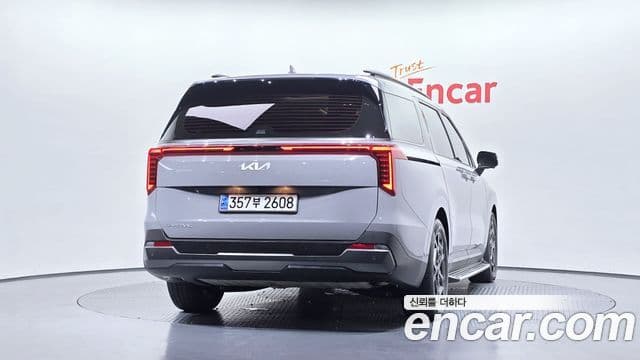 Kia Carnival 2024 — ფოტო 3/20