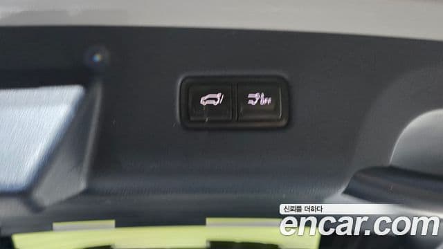 Kia Carnival 2024 — ფოტო 16/20